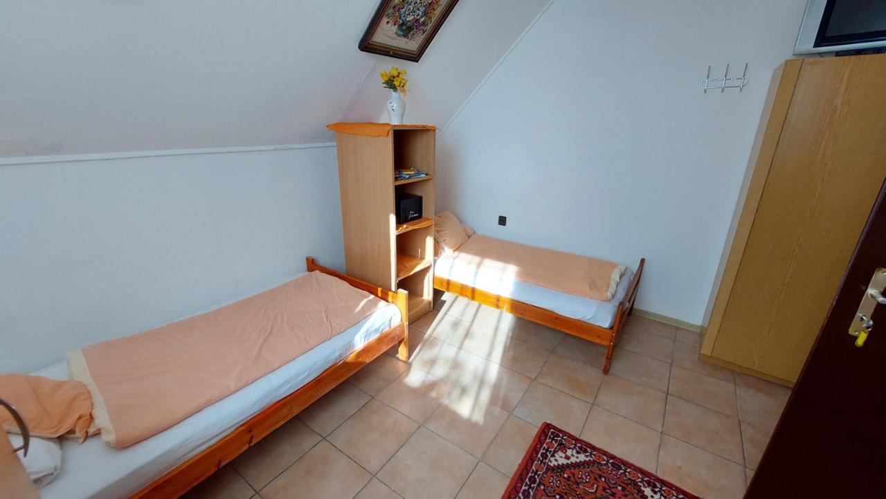 Penzion Pihenes A Malomtonal Privat Berlemeny Tapolca Exteriér fotografie